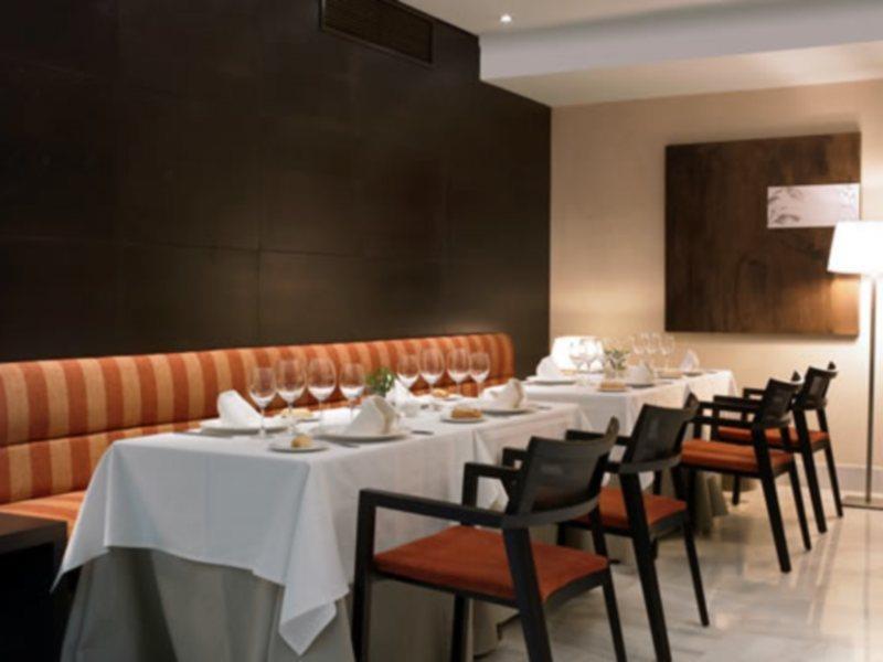 Nh Collection Victoria Hotel Granada Restoran gambar